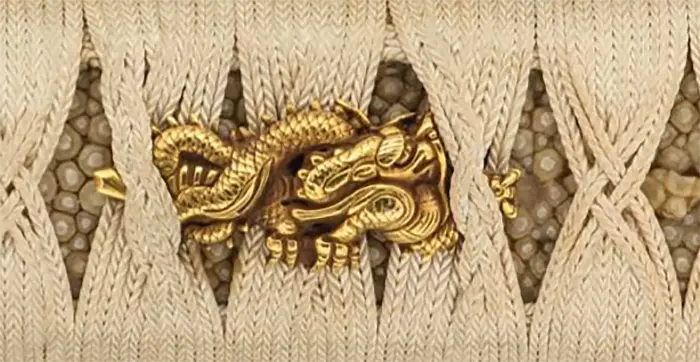 Détail Menuki dragon