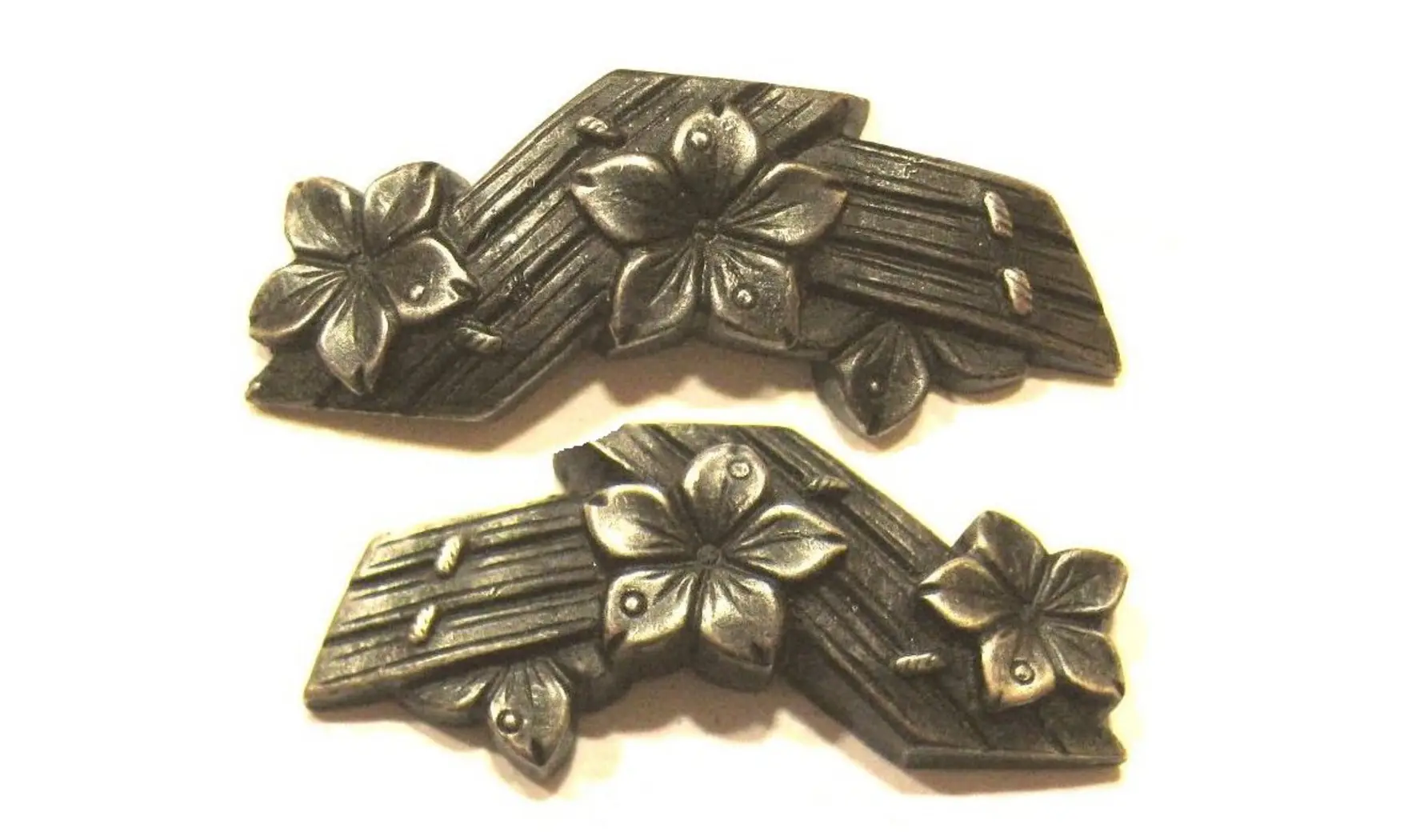 Menuki Radeau de fleurs