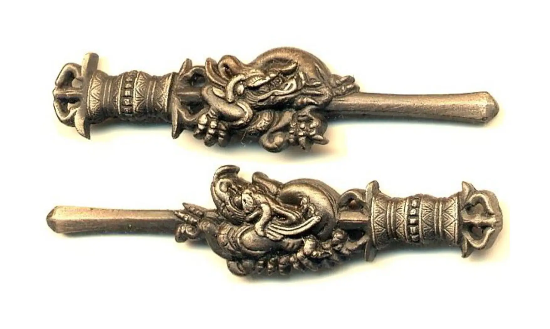 Menuki Dragon enroulé