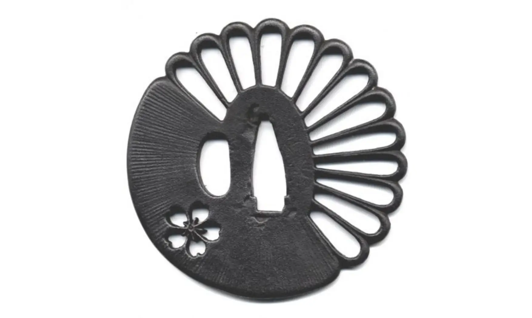 Tsuba Sakura Chrysanthème Ajouré