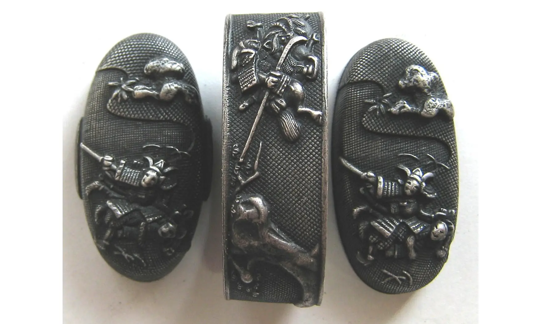 Fuchi-Kashira-Kojiri Guerrier Munenori