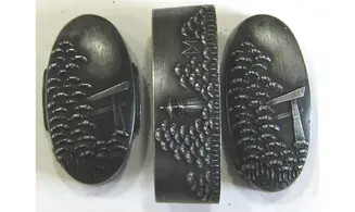 Fuchi-Kashira-Kojiri Pin et Torii