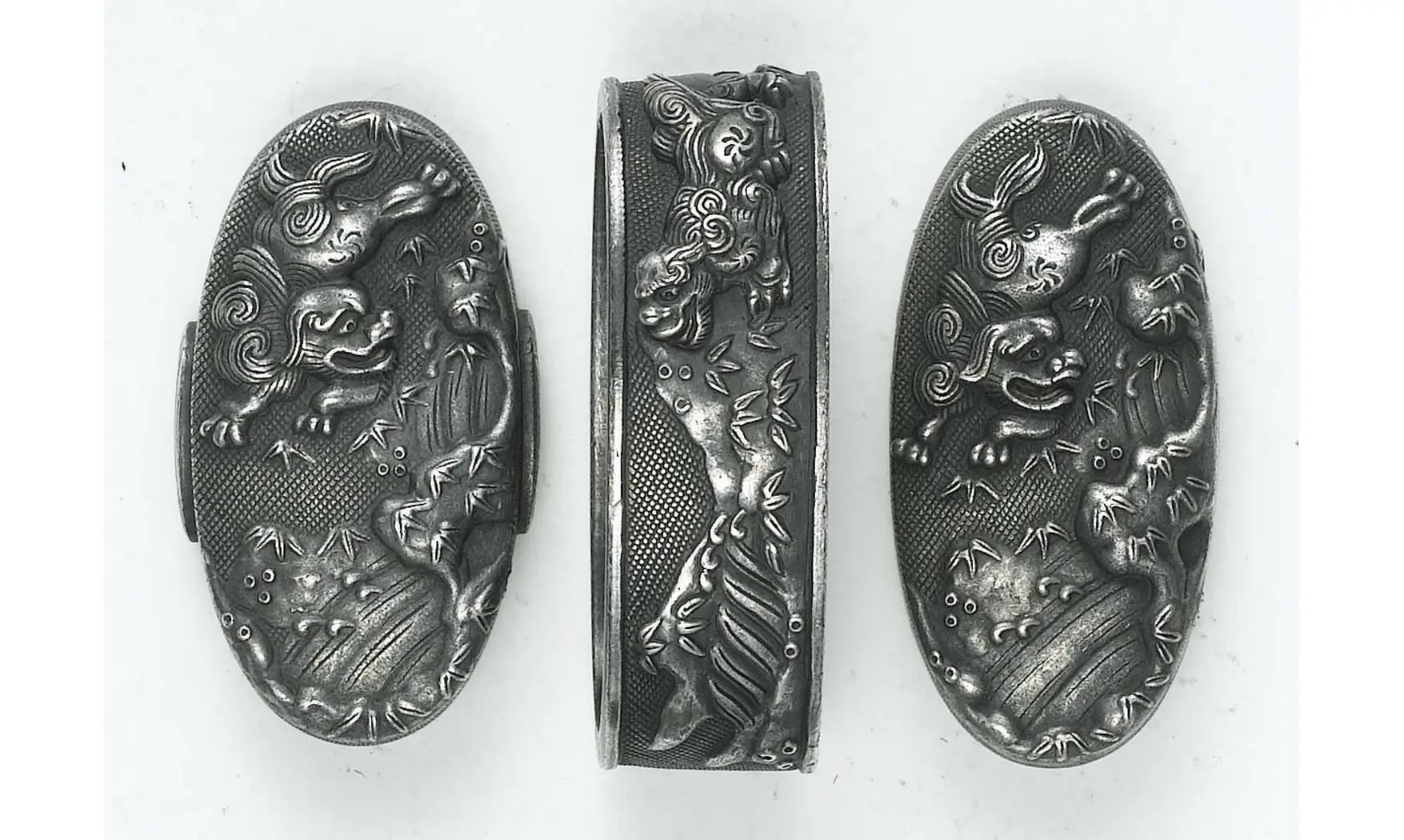 Fuchi-Kashira-Kojiri Lion