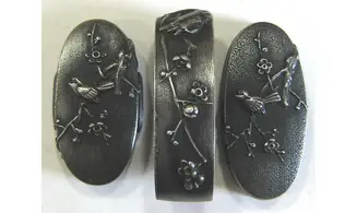 Fuchi-Kashira-Kojiri Ume et Uguisu