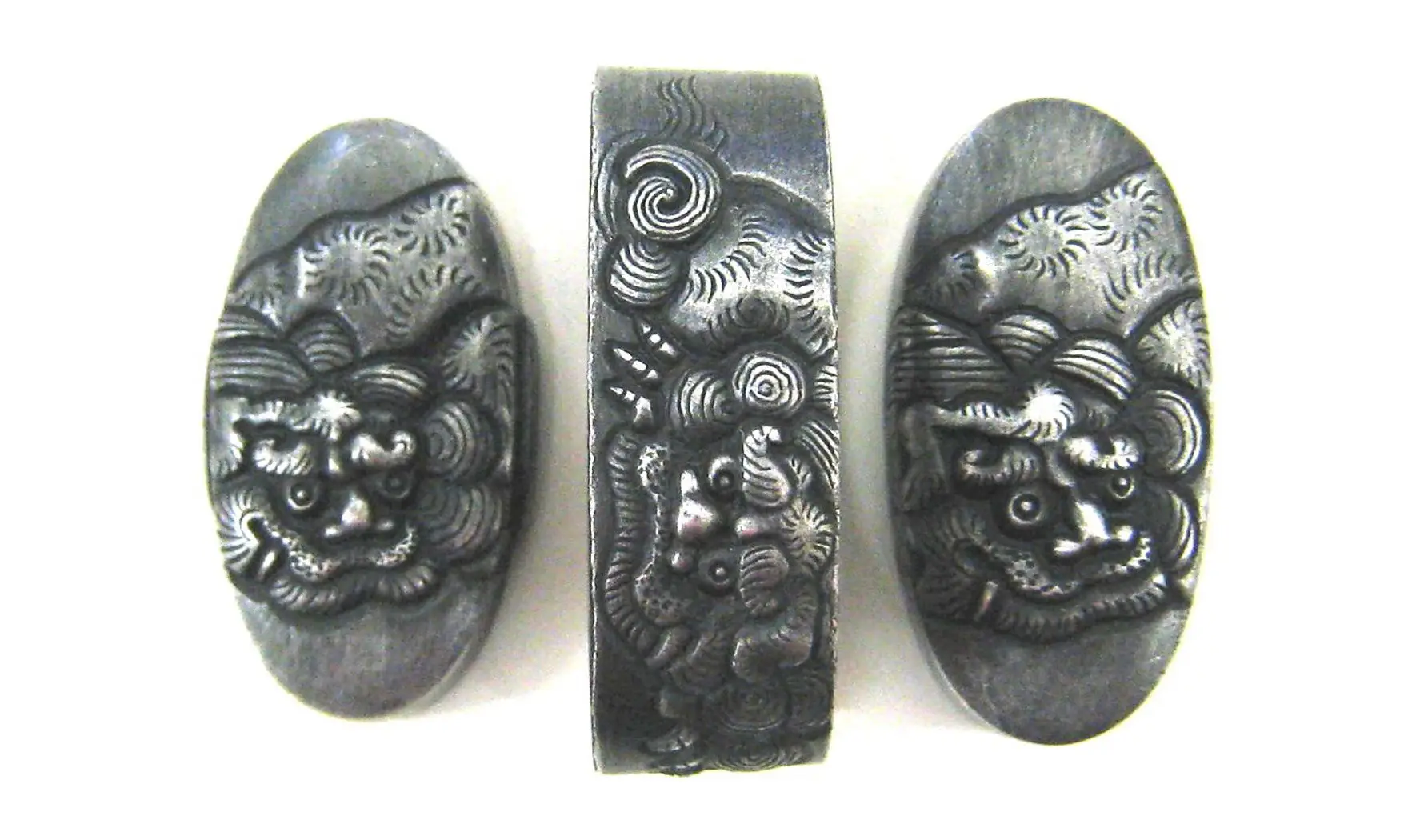 Fuchi-Kashira-Kojiri Lion dansant