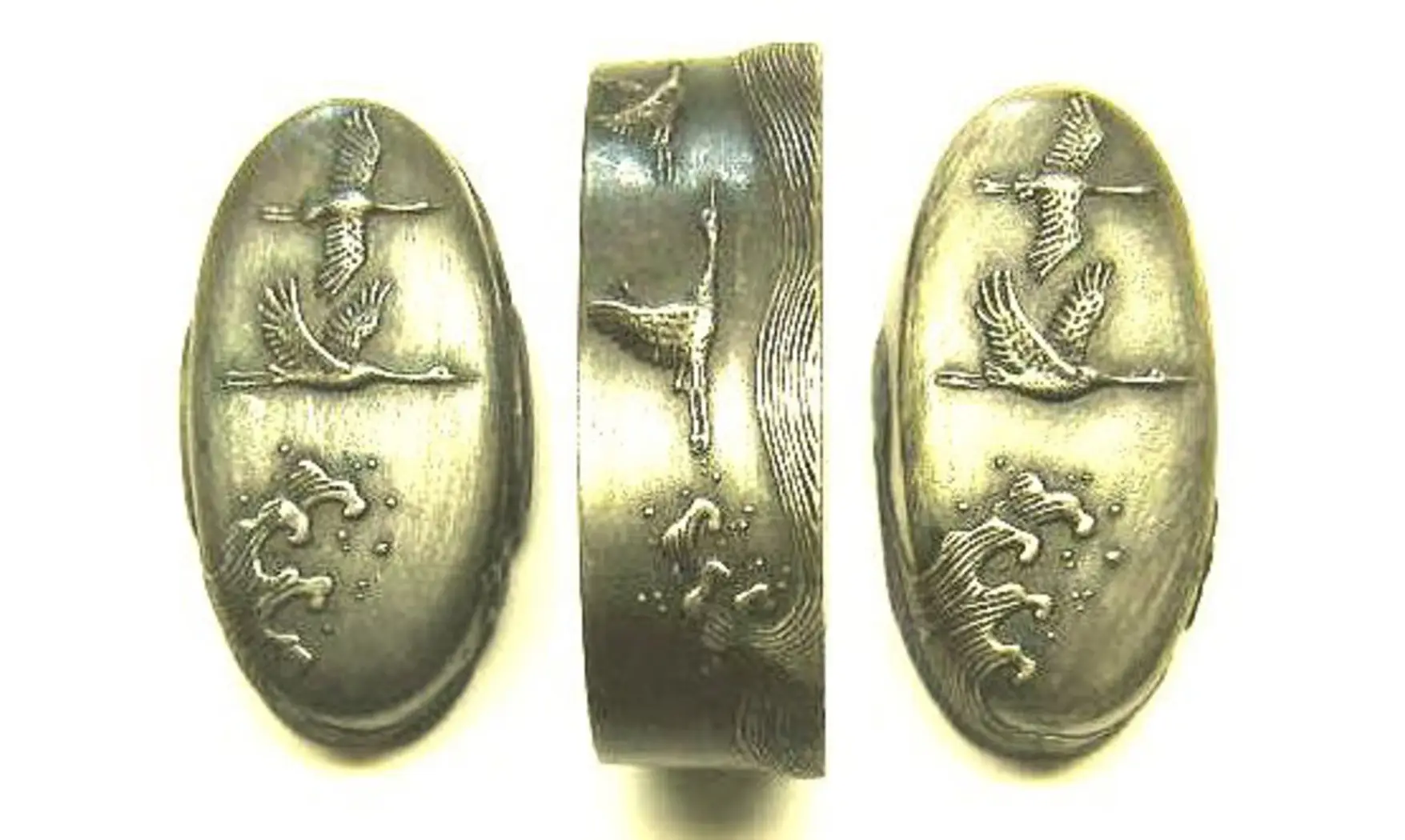 Fuchi-Kashira-Kojiri Vague et grue