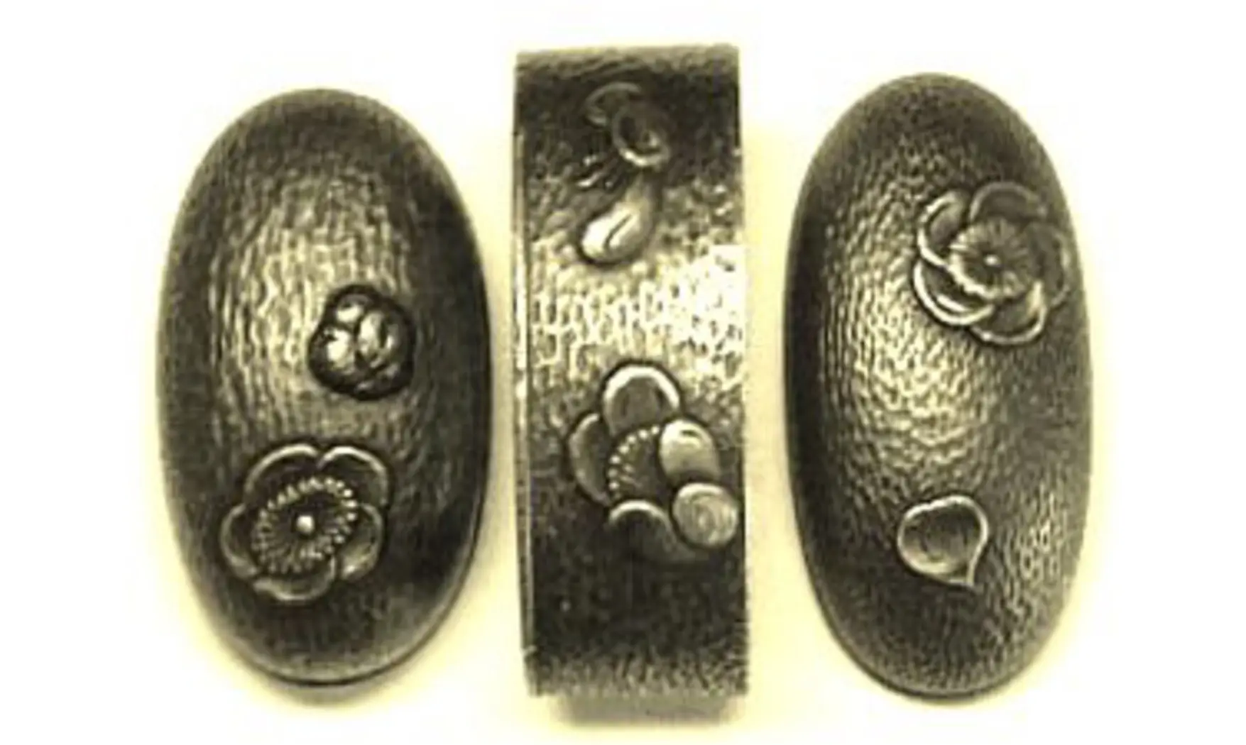 Fuchi-Kashira-Kojiri Prune